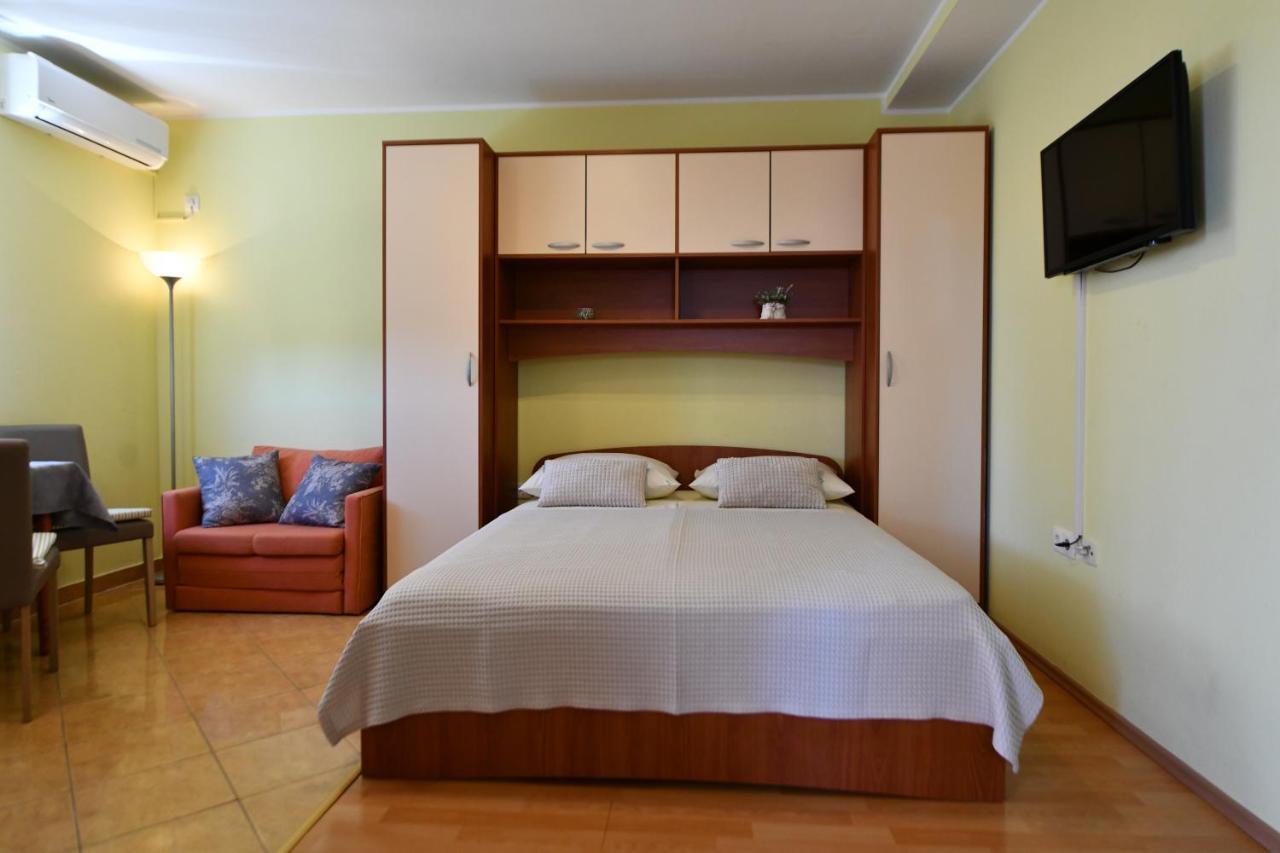 Apartments Vila Miranda Vodice Exterior foto